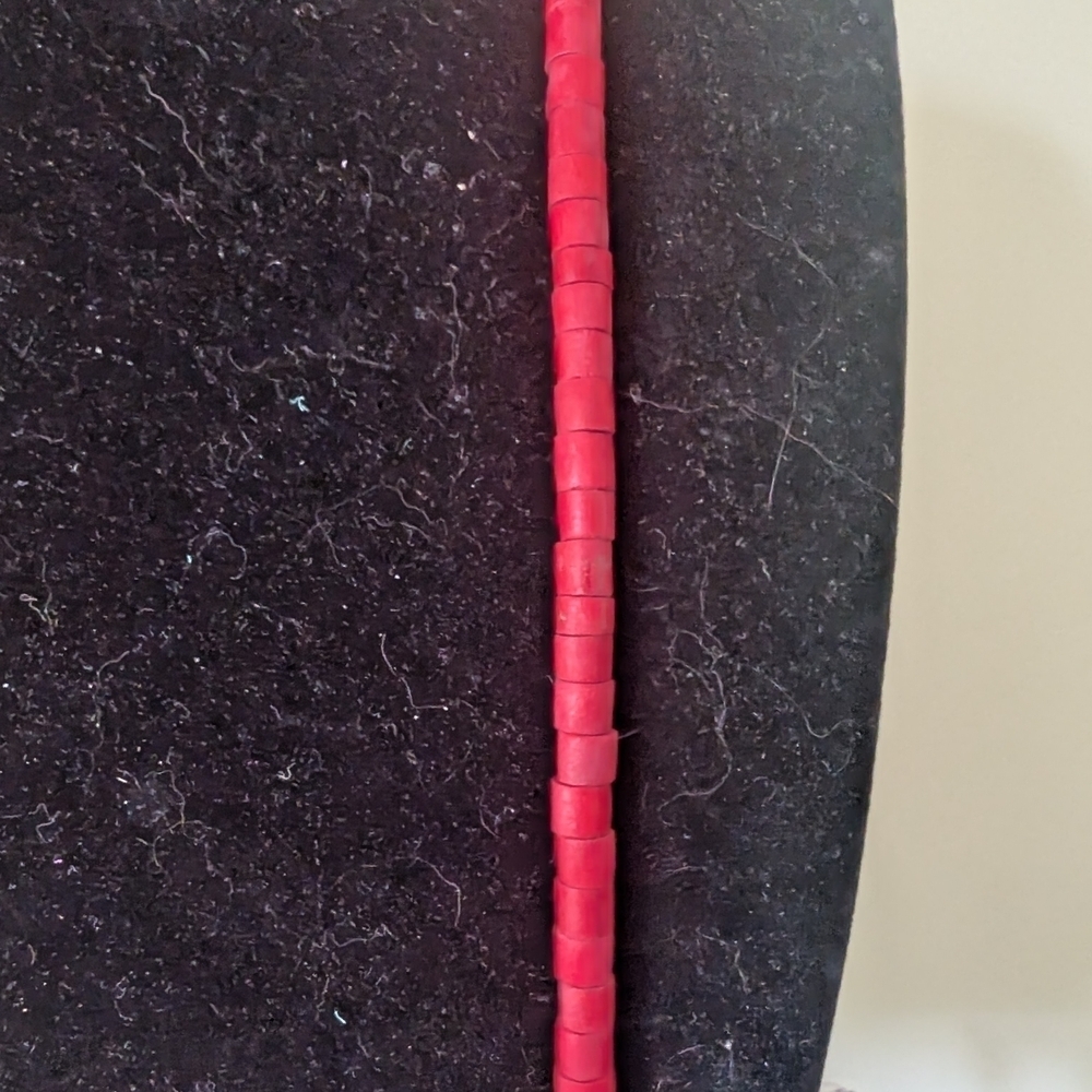 Elegant Red Beaded Necklace - Picture 3 of 6